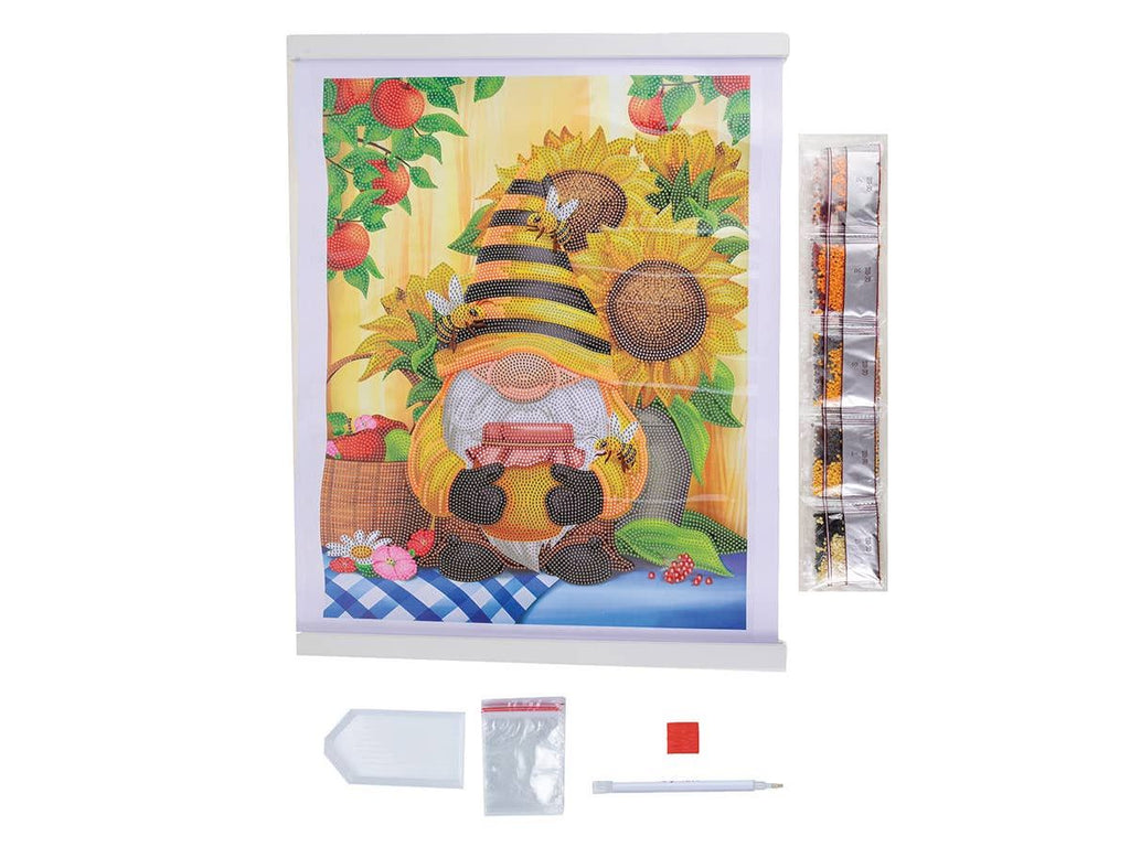 Crystal Art Scroll Kit: Busy Bee Gnome